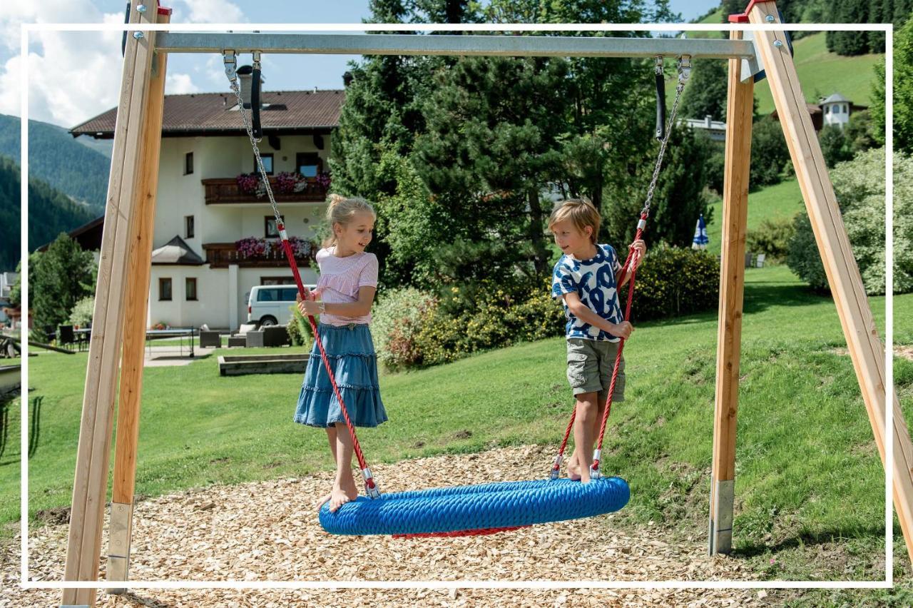 Gutshof - Urlaubsresort Hafele Санкт-Якоб-ин-Деферегген Экстерьер фото
