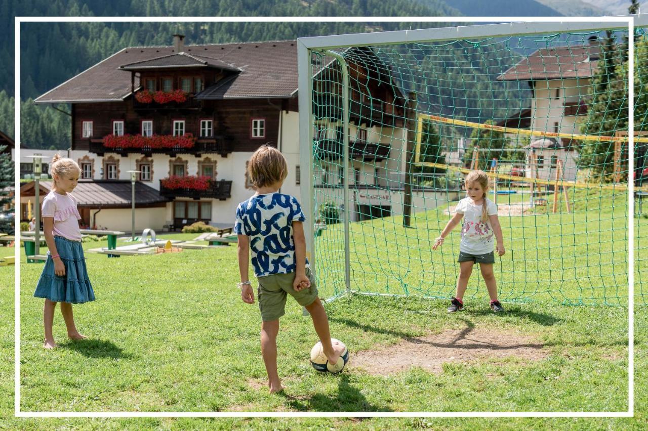 Gutshof - Urlaubsresort Hafele Санкт-Якоб-ин-Деферегген Экстерьер фото